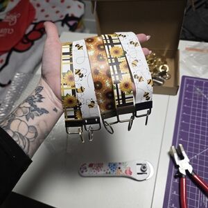 Sunflower and Bee Keychains